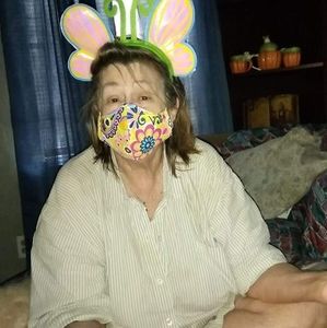 Meet your Posher, Connie